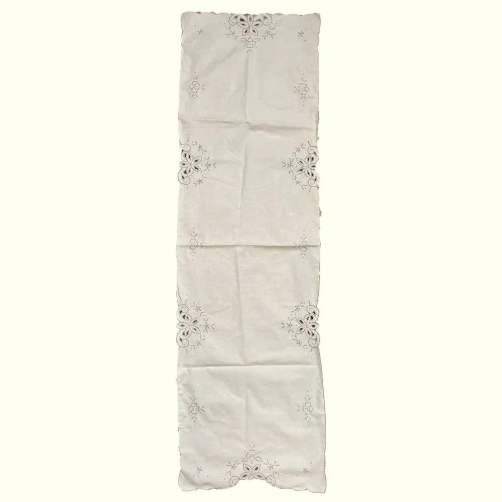 Cottagecore Vintage Cutwork Dresser Scarf Runner Shabby Decor 50x15